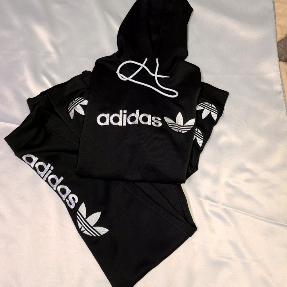 ADIDAS black tracksuit set